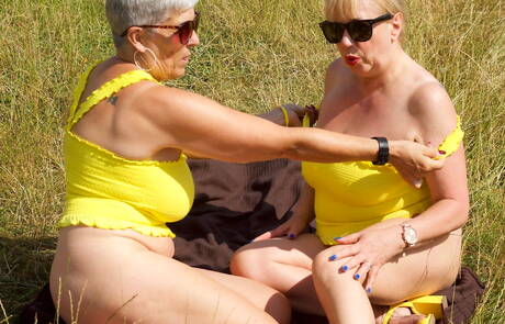 TAC Amateurs invite you to explore free pictures featuring Savana in pleasing each other scene